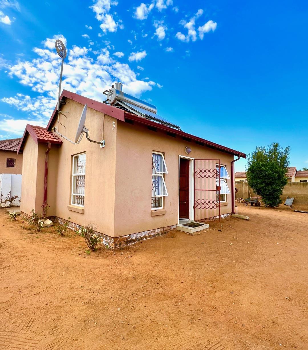 2 Bedroom House for sale in Southern Gateway P24114396684