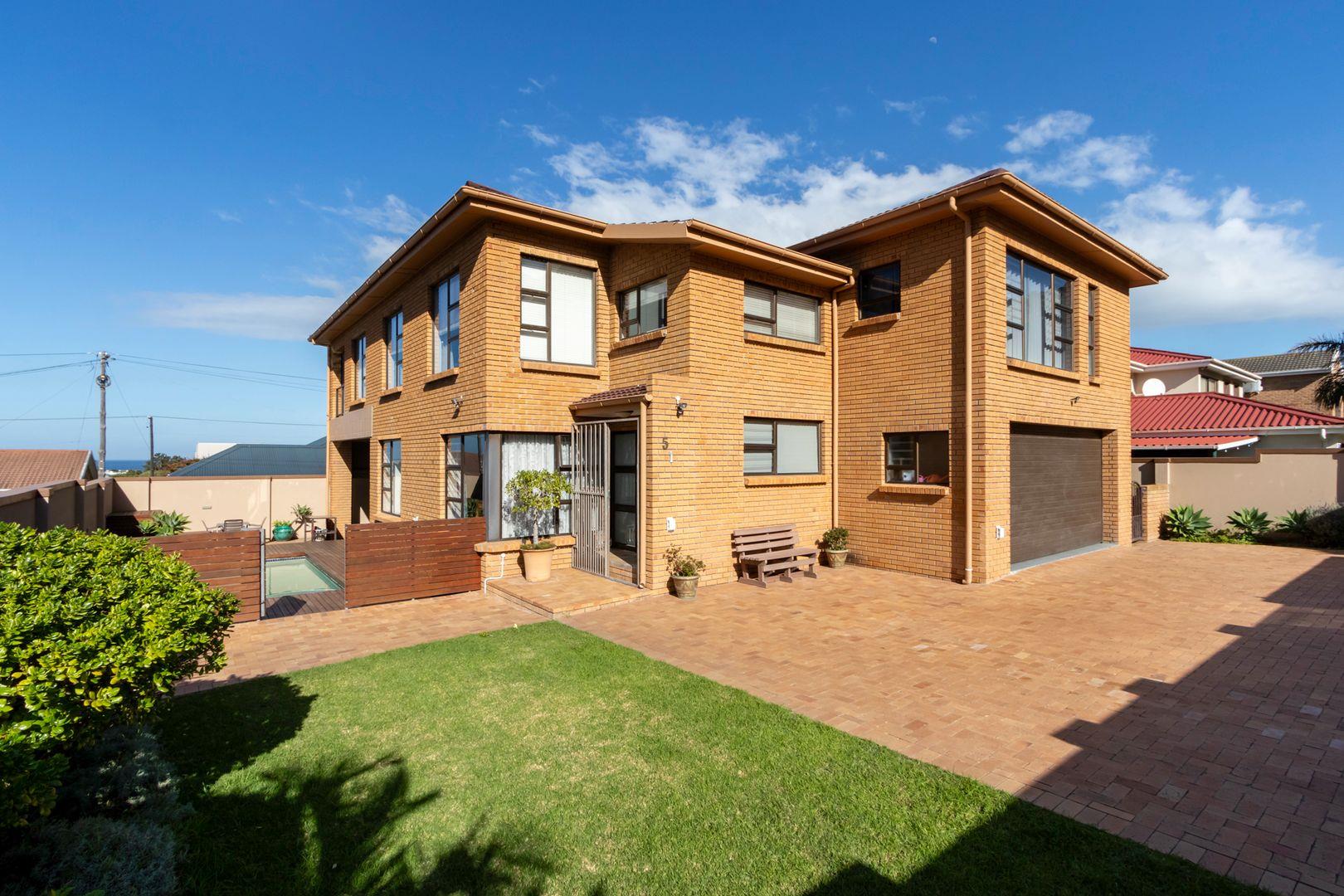 4 Bedroom House for sale in Onrus 51 Berg Street P24114398962