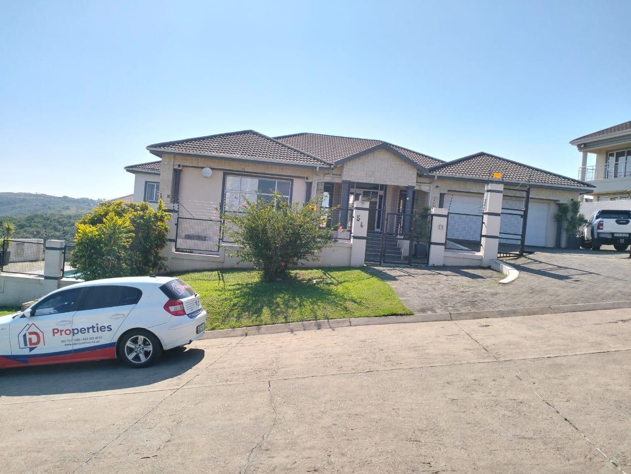 5 Bedroom House for sale in Nahoon Valley Park P24114398963