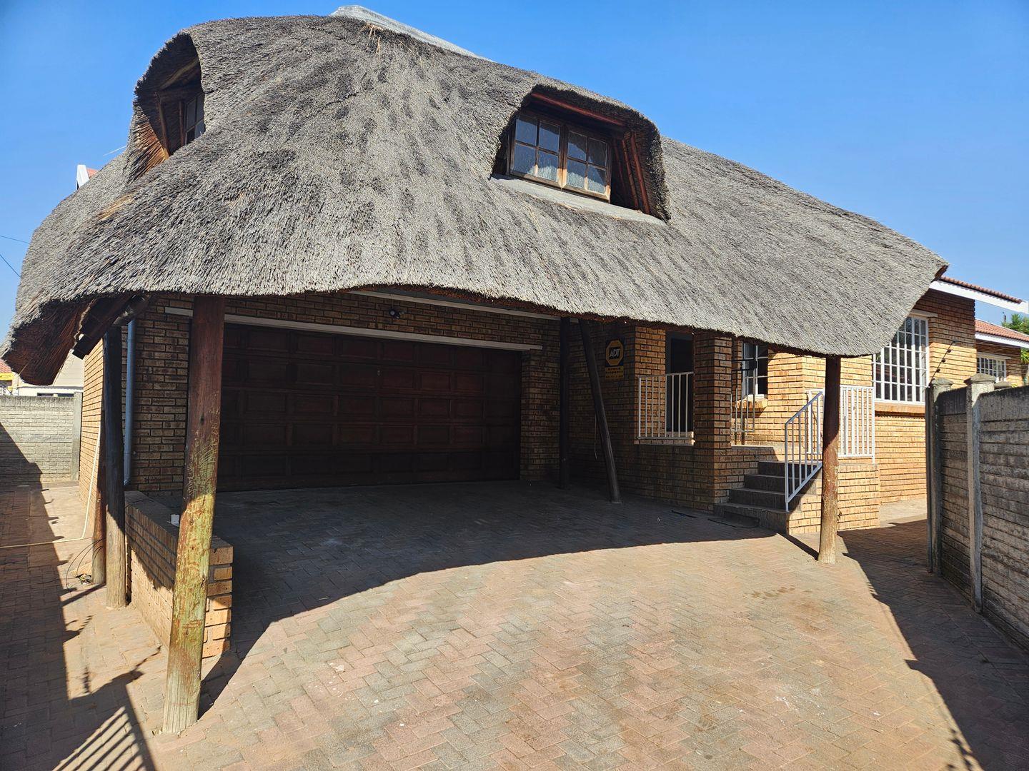 Azalea Park, Rustenburg Property Property and houses to rent in