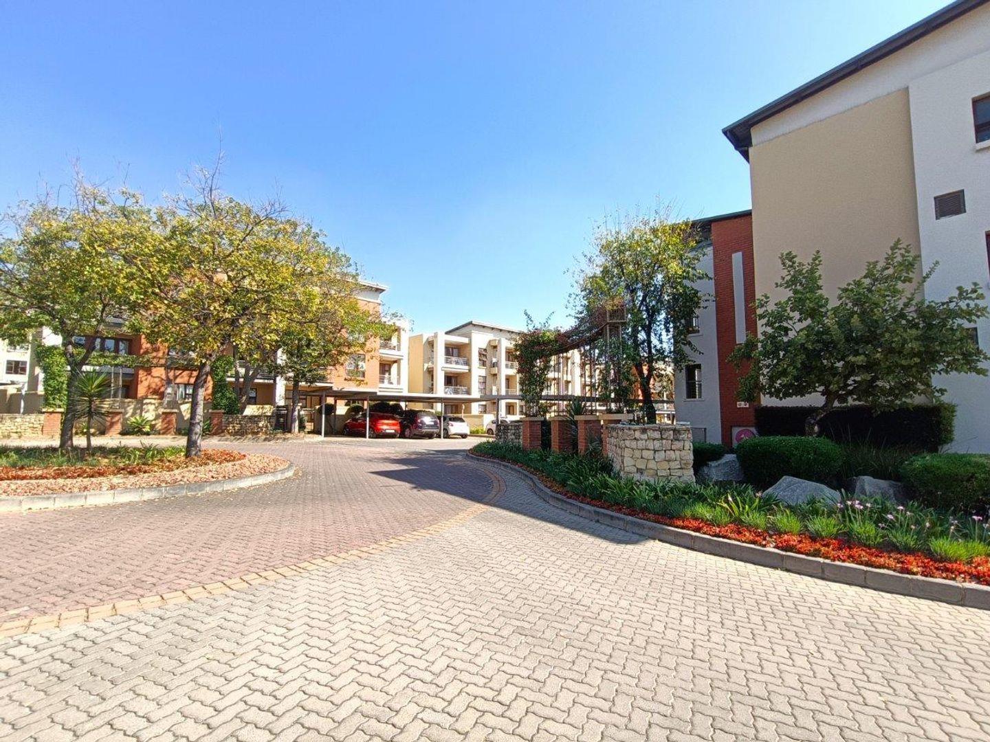 2 Bedroom Apartment / flat for sale in Ferndale P24114399606