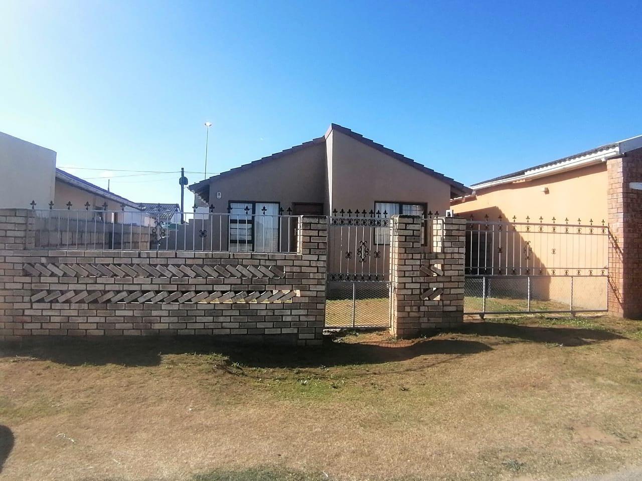 2 Bedroom House for sale in Motherwell Nu 6 P24114399630