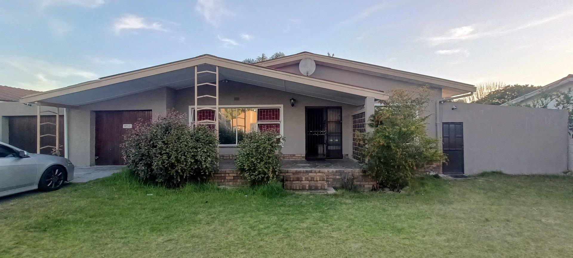 4 Bedroom House for sale in Silver Oaks Please Contact the Agent for