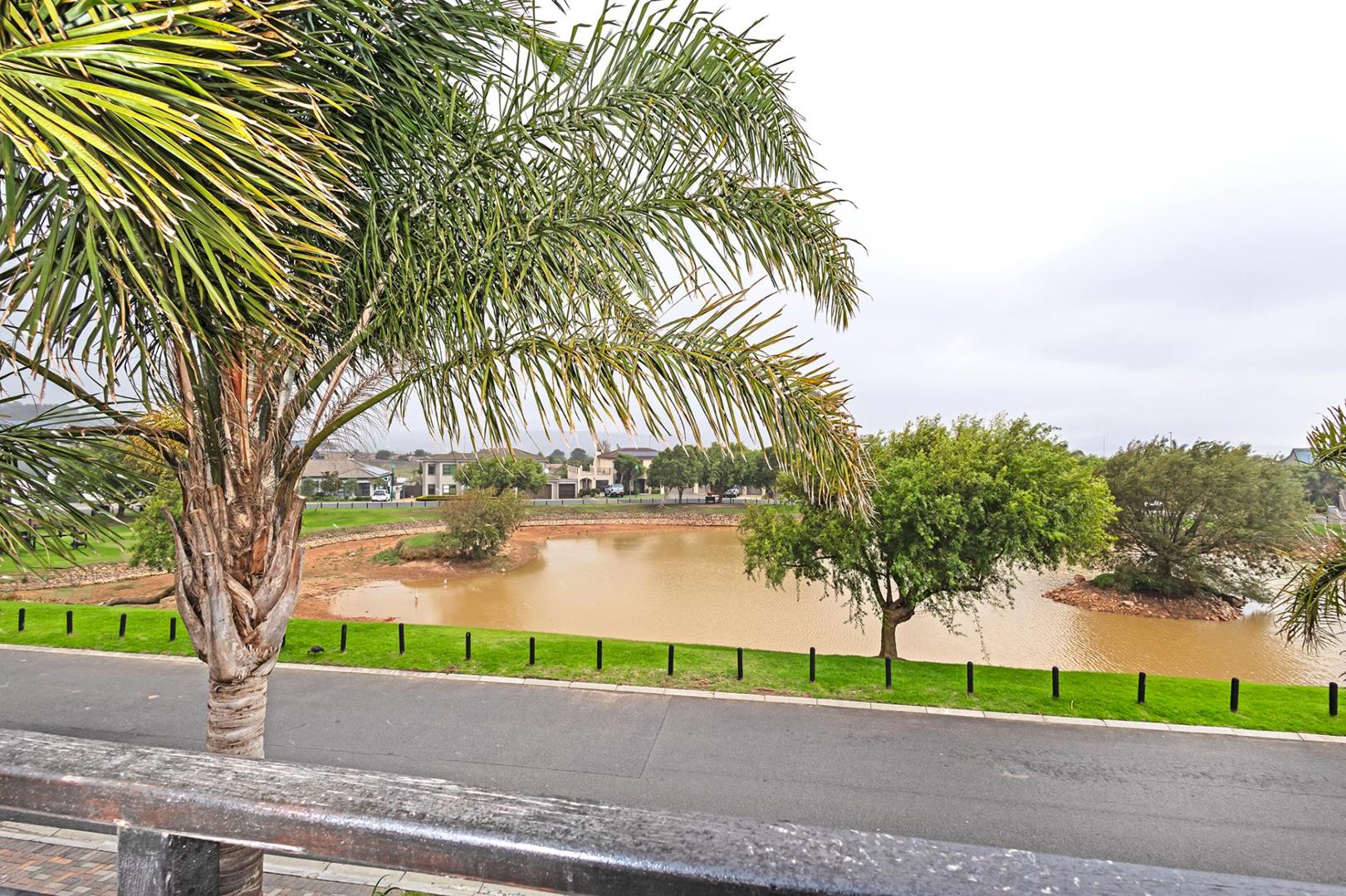 4 Bedroom House for sale in Kleinbron Estate P24114400372