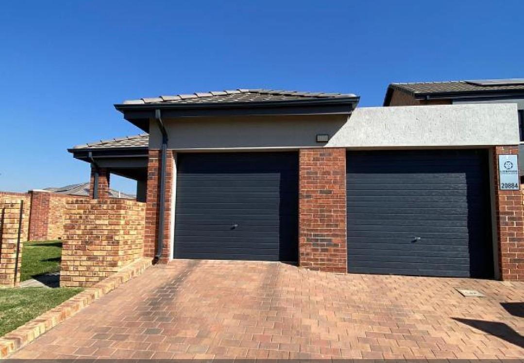 3 Bedroom House for sale in Lion Pride 20 River Turtle Street P24