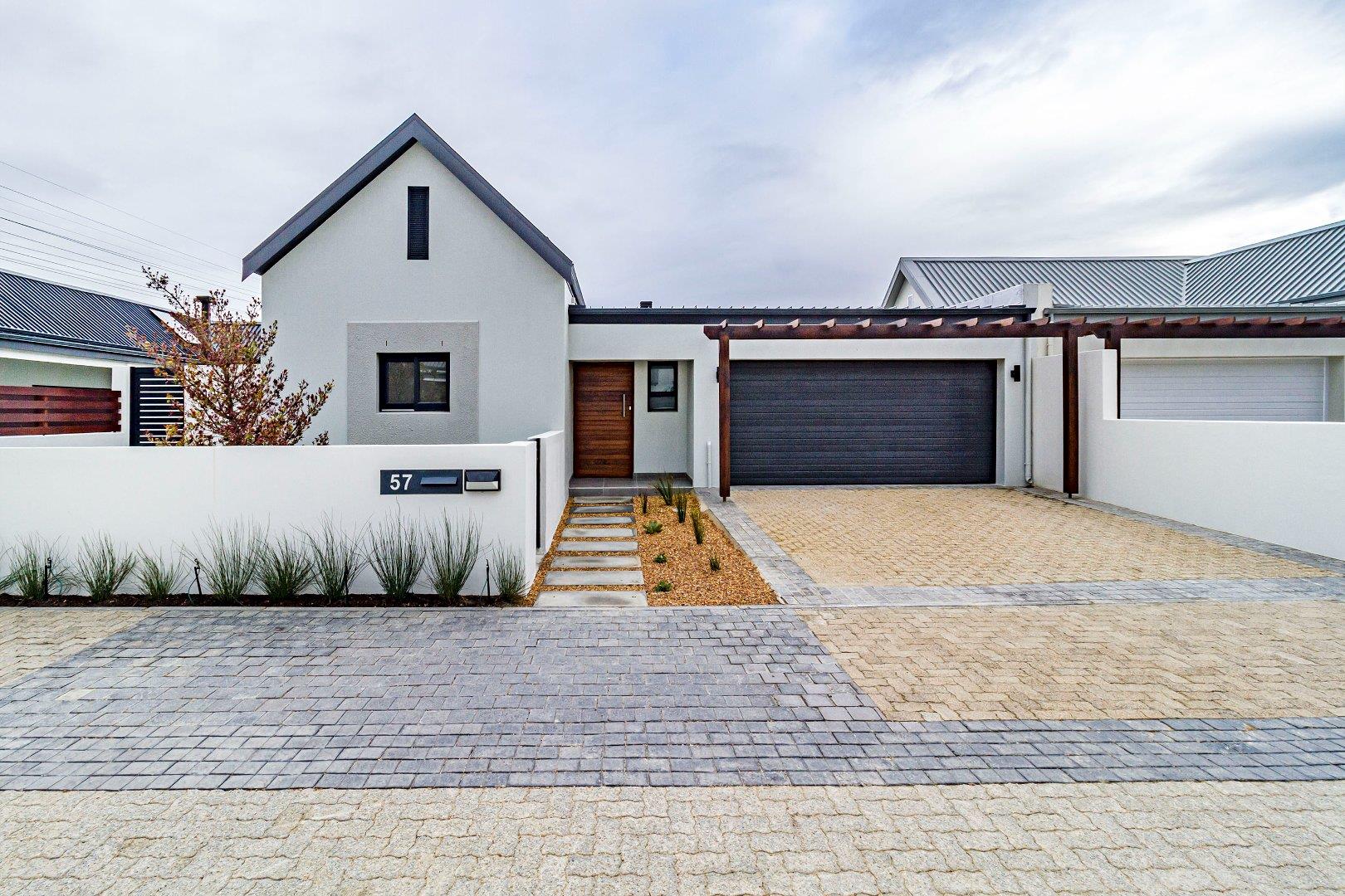 Somerset West Central Property Property and houses for sale in