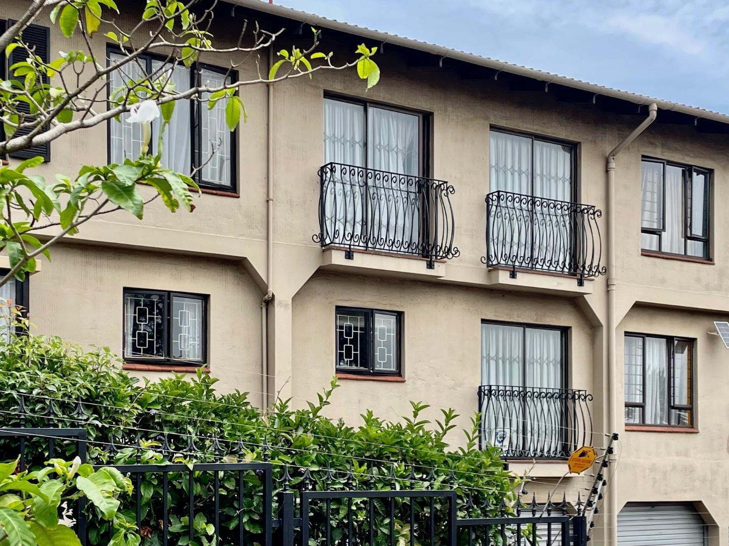 3 Bedroom Townhouse for sale in Musgrave 18 Ocean Serenade, 109 Vause