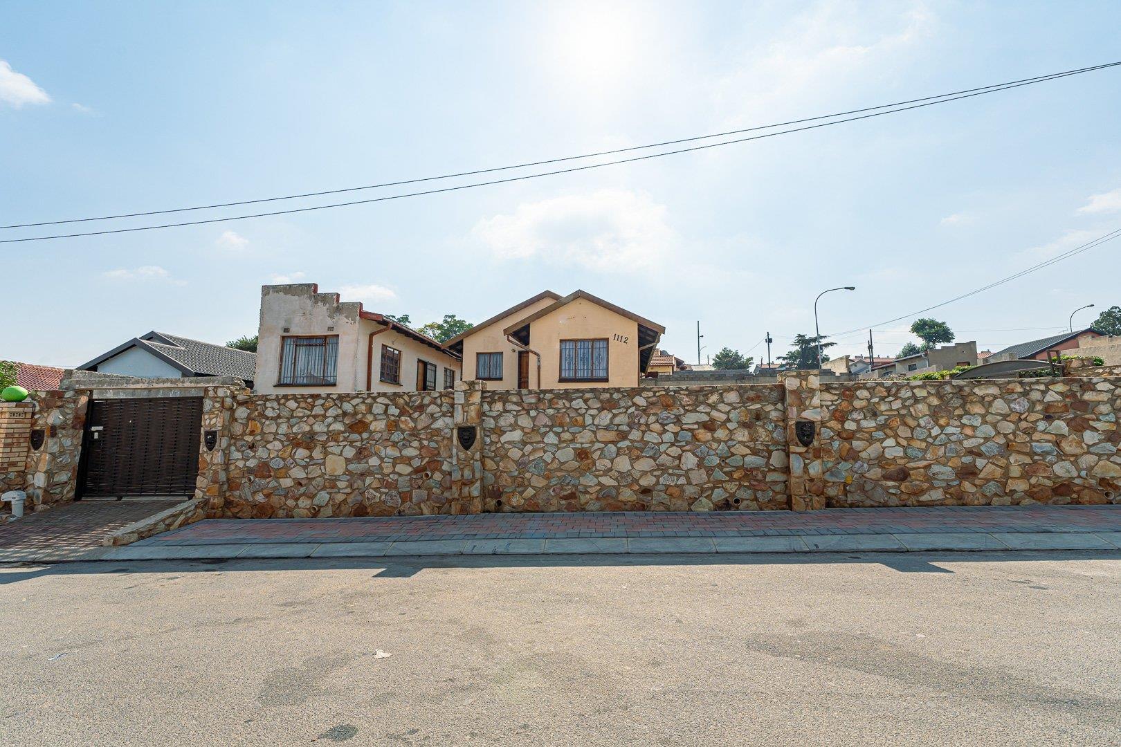 Noordgesig Property Property and houses for sale in Noordgesig