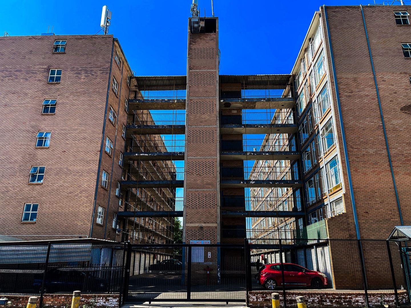 2 Bedroom Apartment / flat for sale in East Lynne P24114402257