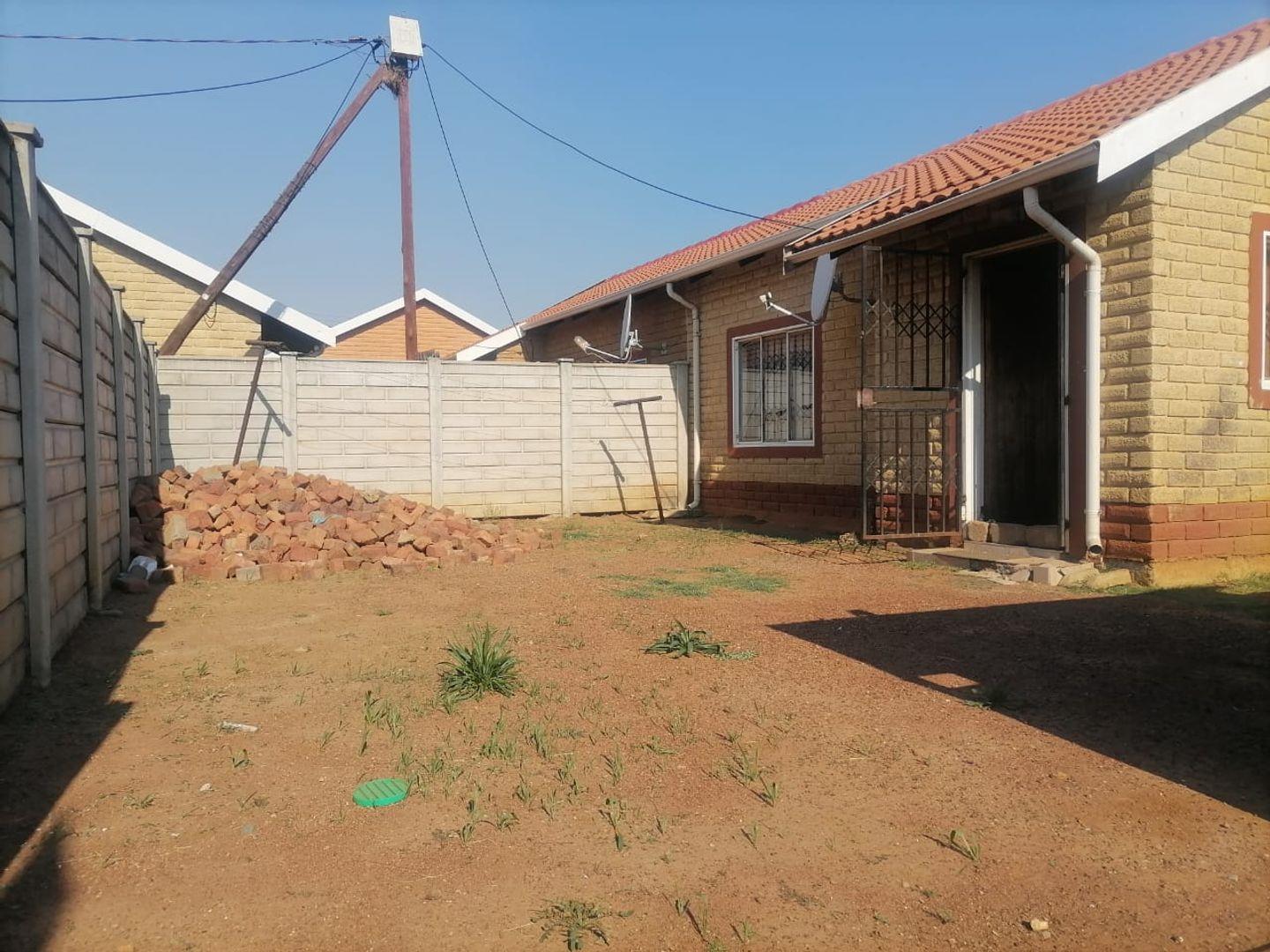 2 Bedroom House for sale in Evaton West P24114117804