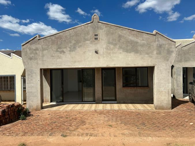 4 Bedroom House for Sale in Bluff Hill