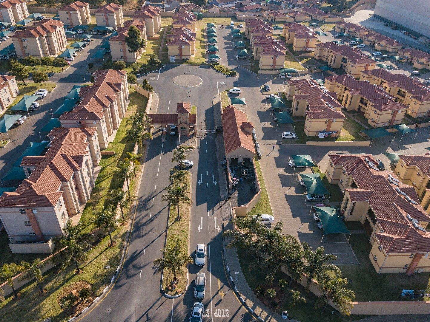 2 Bedroom Apartment / flat for sale in Ormonde View 30 Nasrec Road