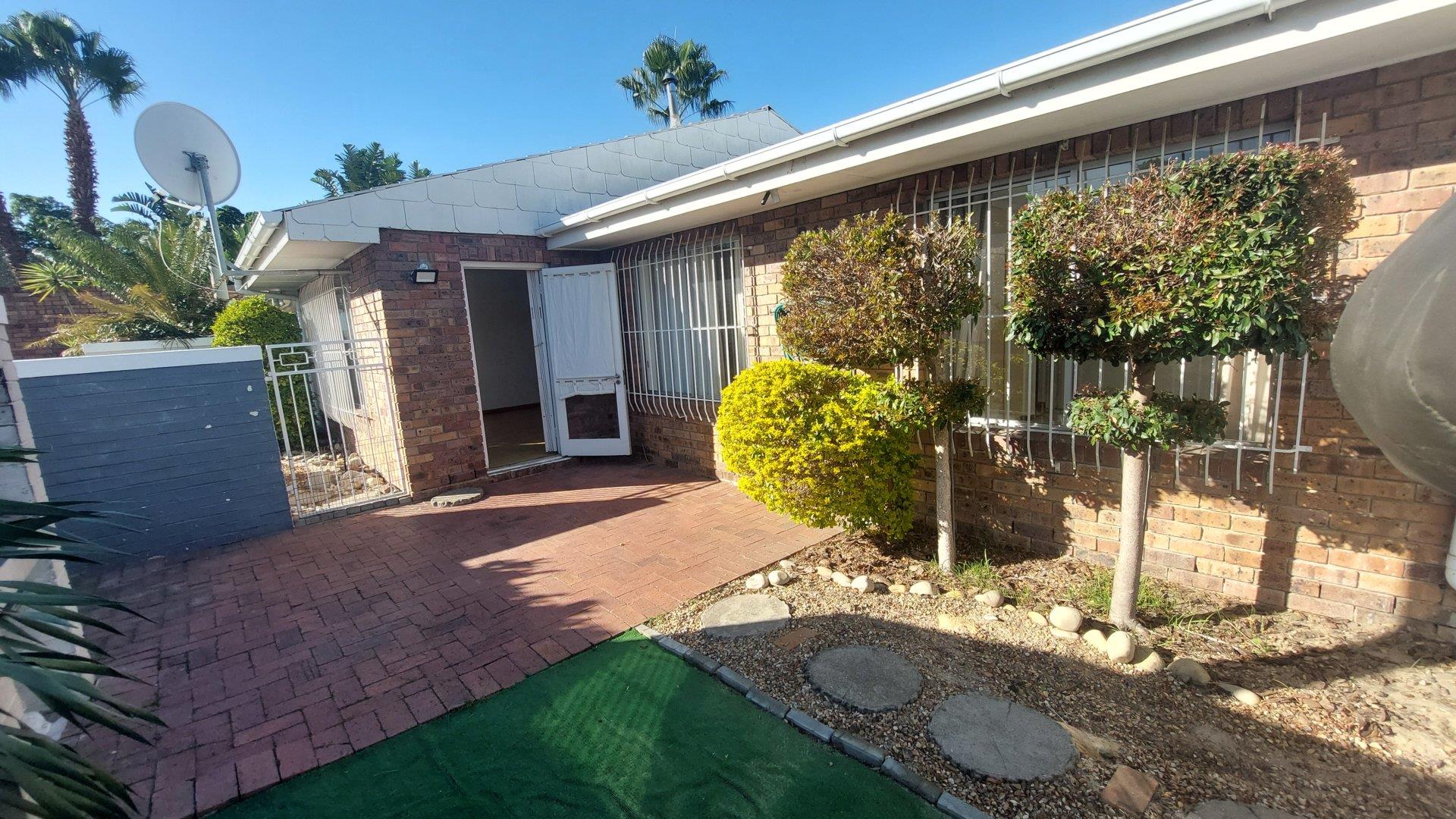 3 Bedroom Townhouse for sale in Eden Park P24114522781