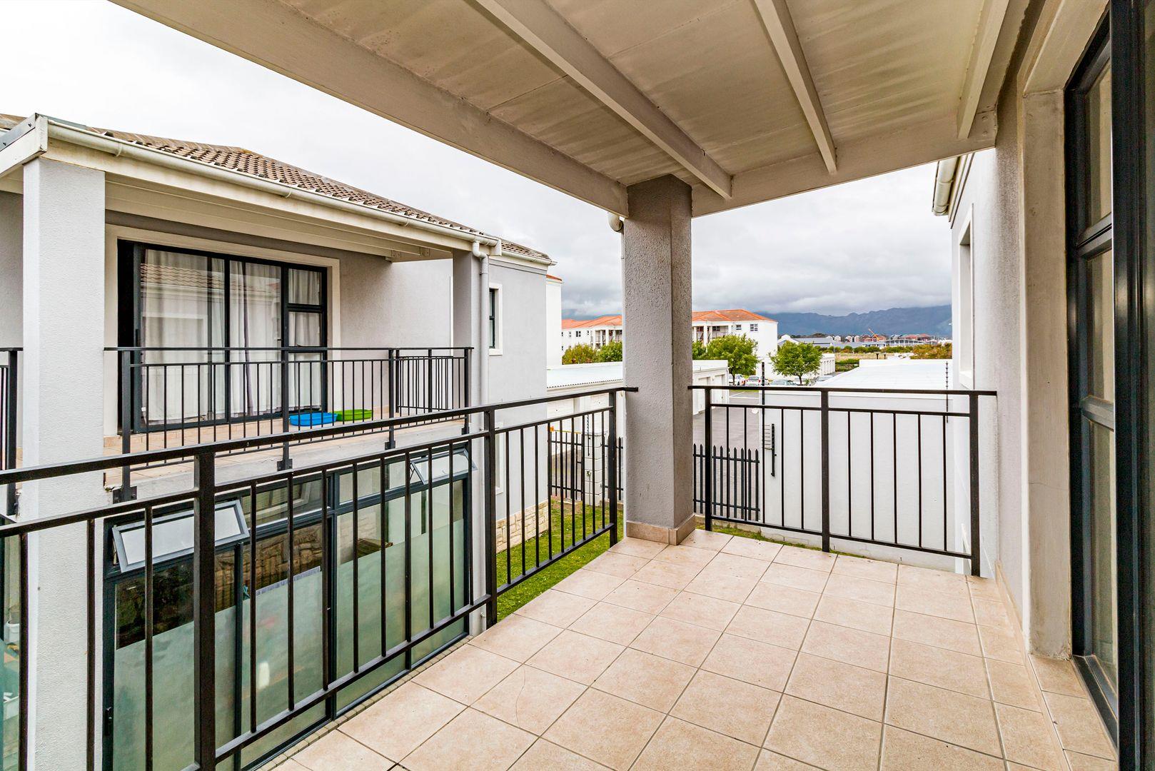 2 Bedroom Apartment / flat for sale in Heritage Park 1123 Ss Somerset