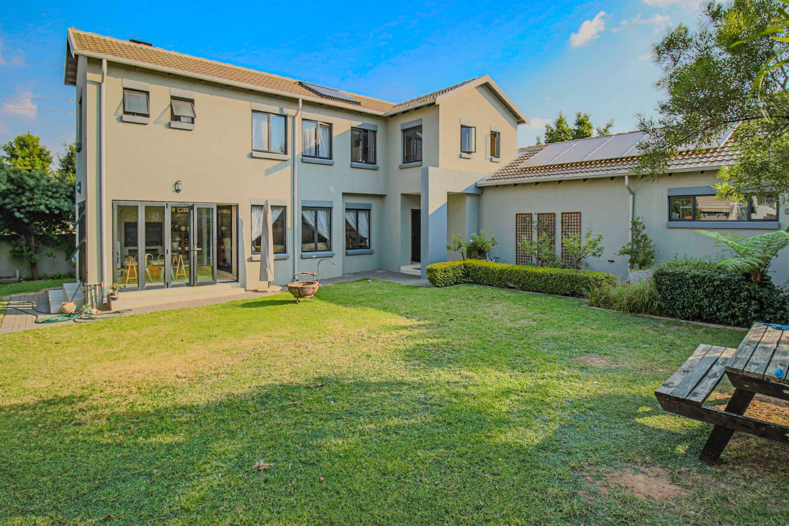 3 Bedroom House for sale in Midlands Estate 5 Mt Donaldson P24