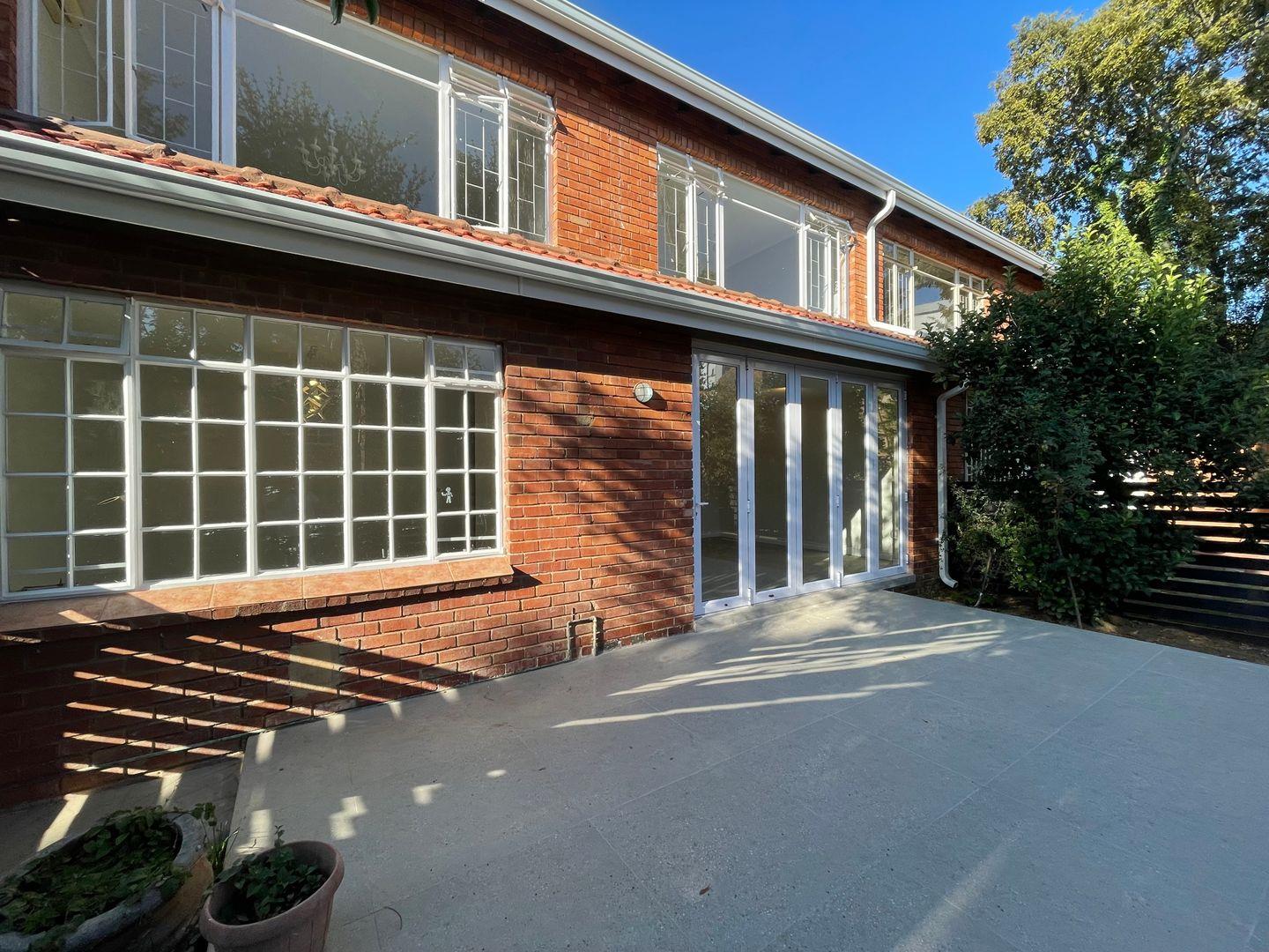 3 Bedroom Townhouse for sale in Ashlea Gardens P24114406194