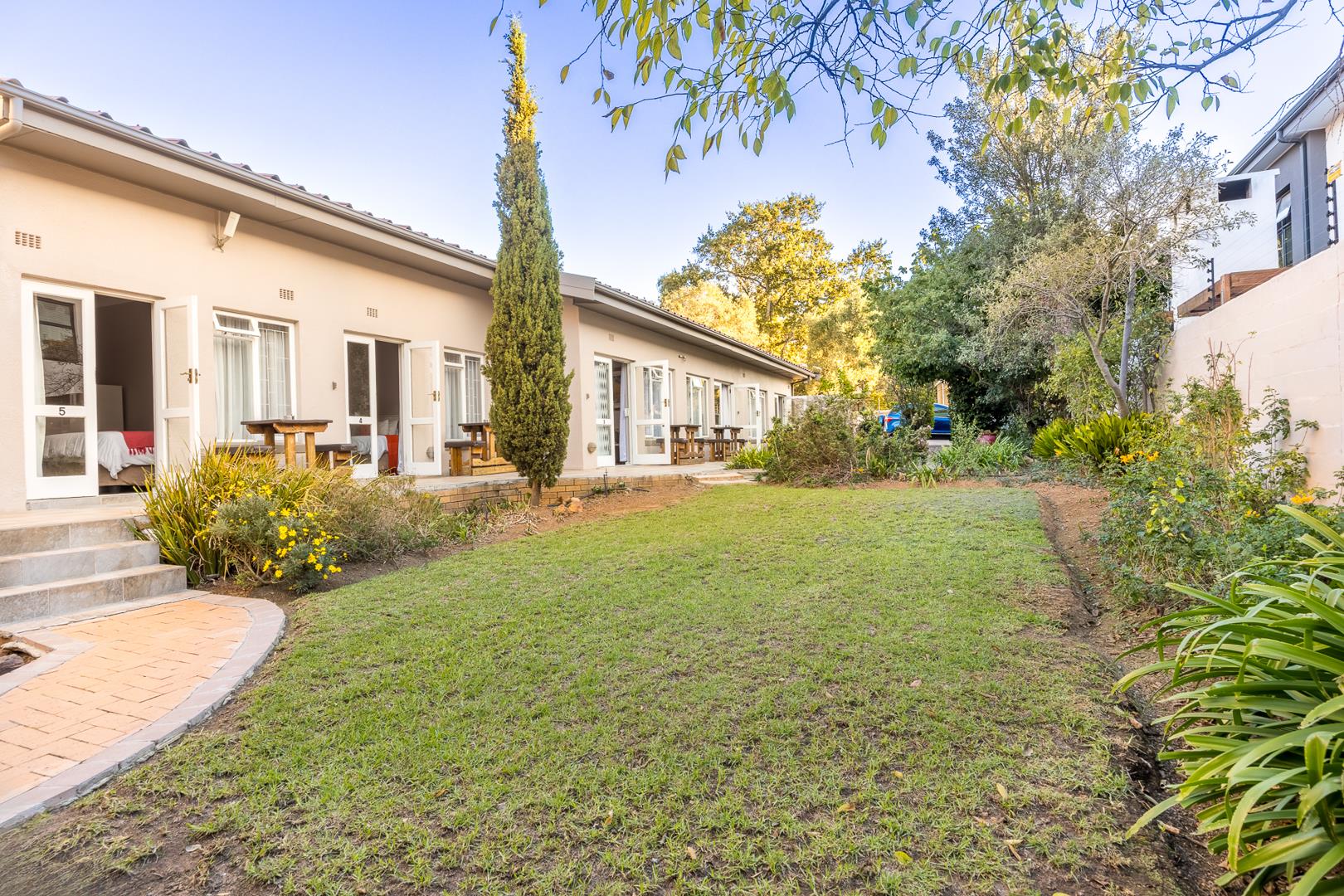 8 Bedroom House for sale in Durbanville Central P24114406891