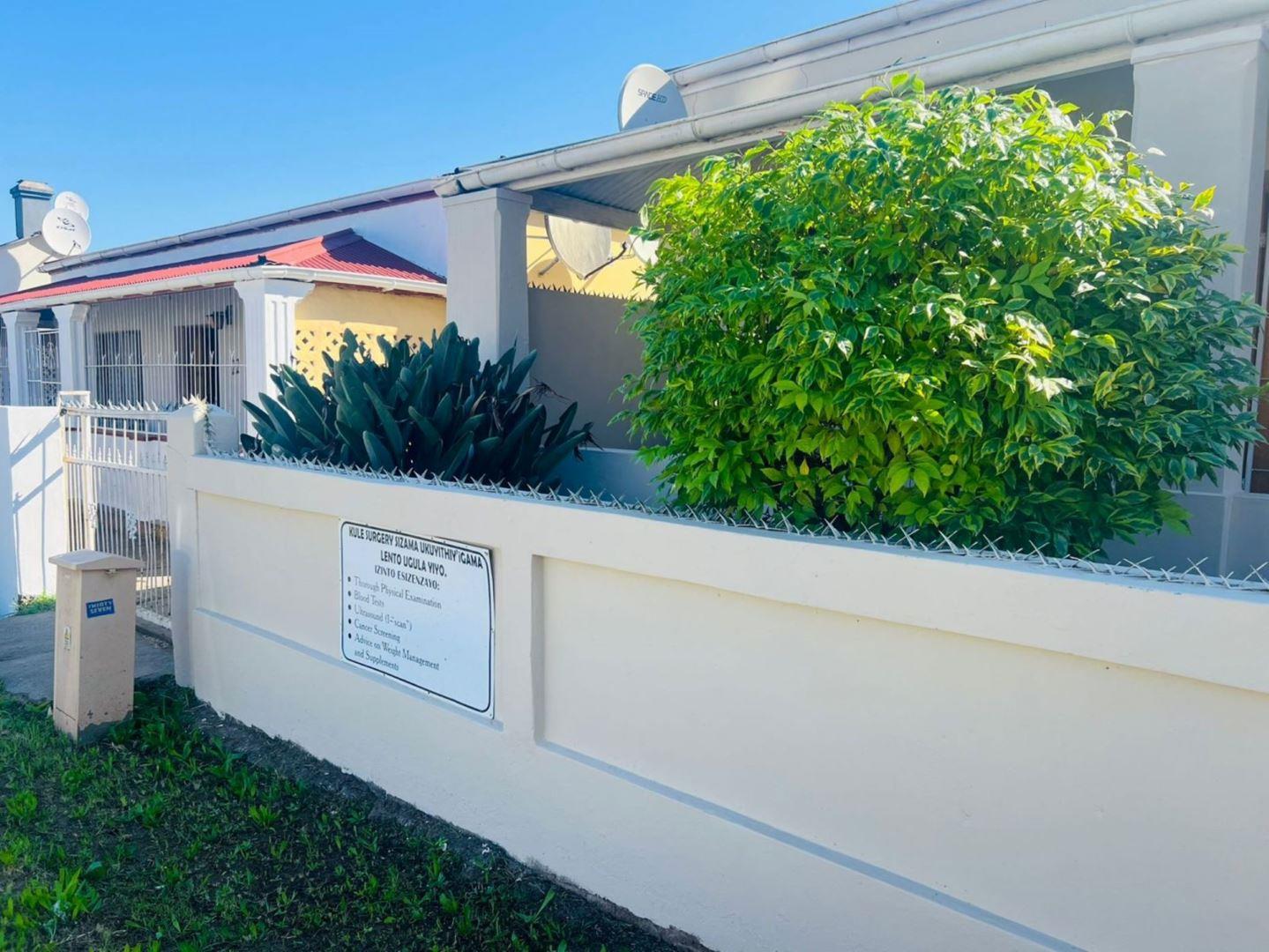 5 Bedroom House for sale in King Williams Town Central P24114407297