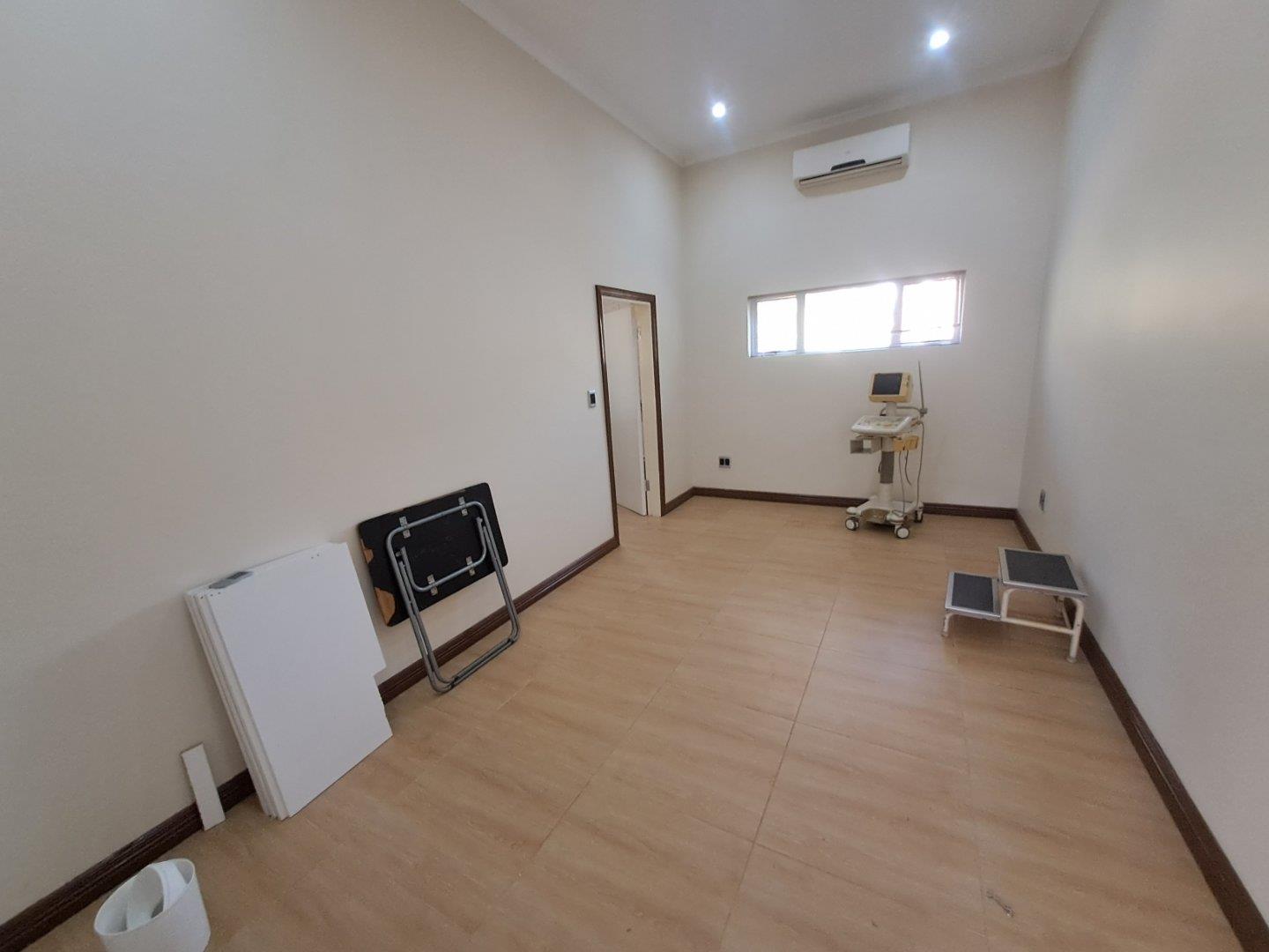 Commercial property to rent in Caversham Glen P24114407477