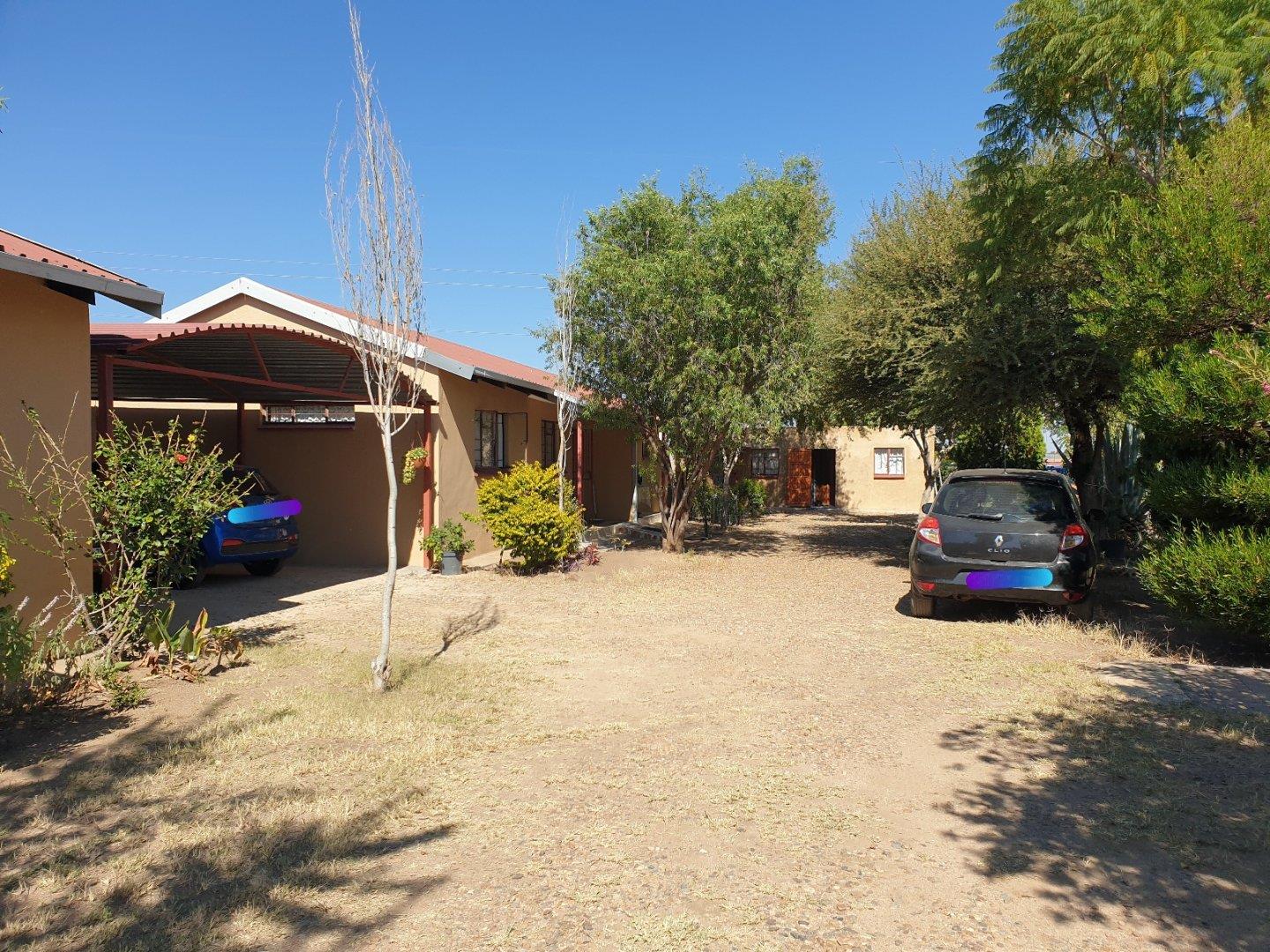 7 Bedroom House for sale in Mmabatho P24114408194