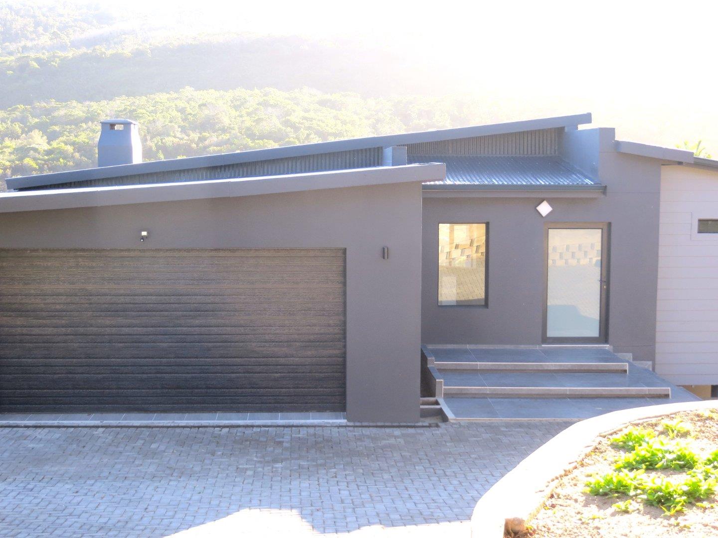 3 Bedroom House for sale in Hersham P24114408225