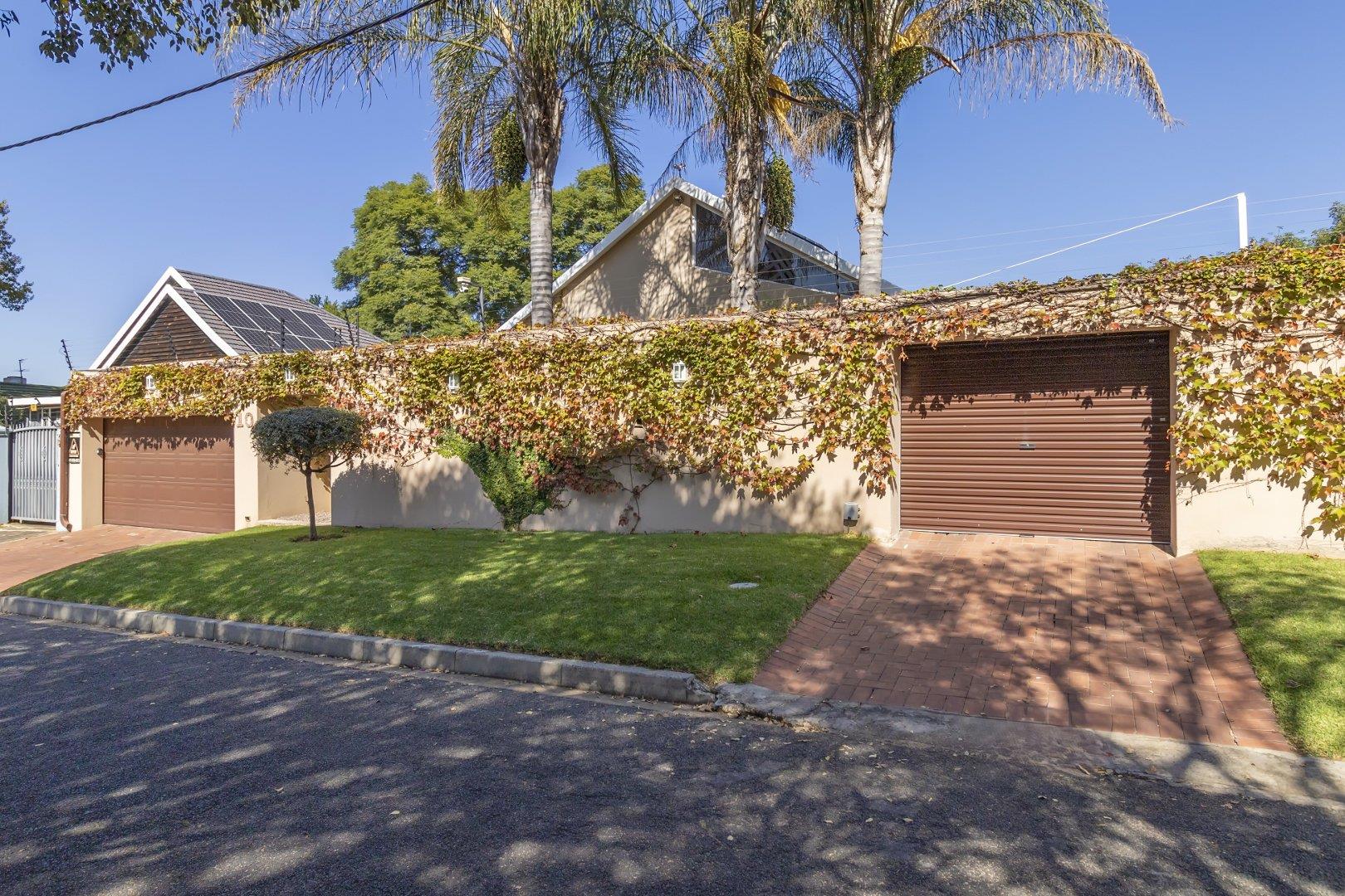 6 Bedroom House for sale in Blairgowrie P24114409168