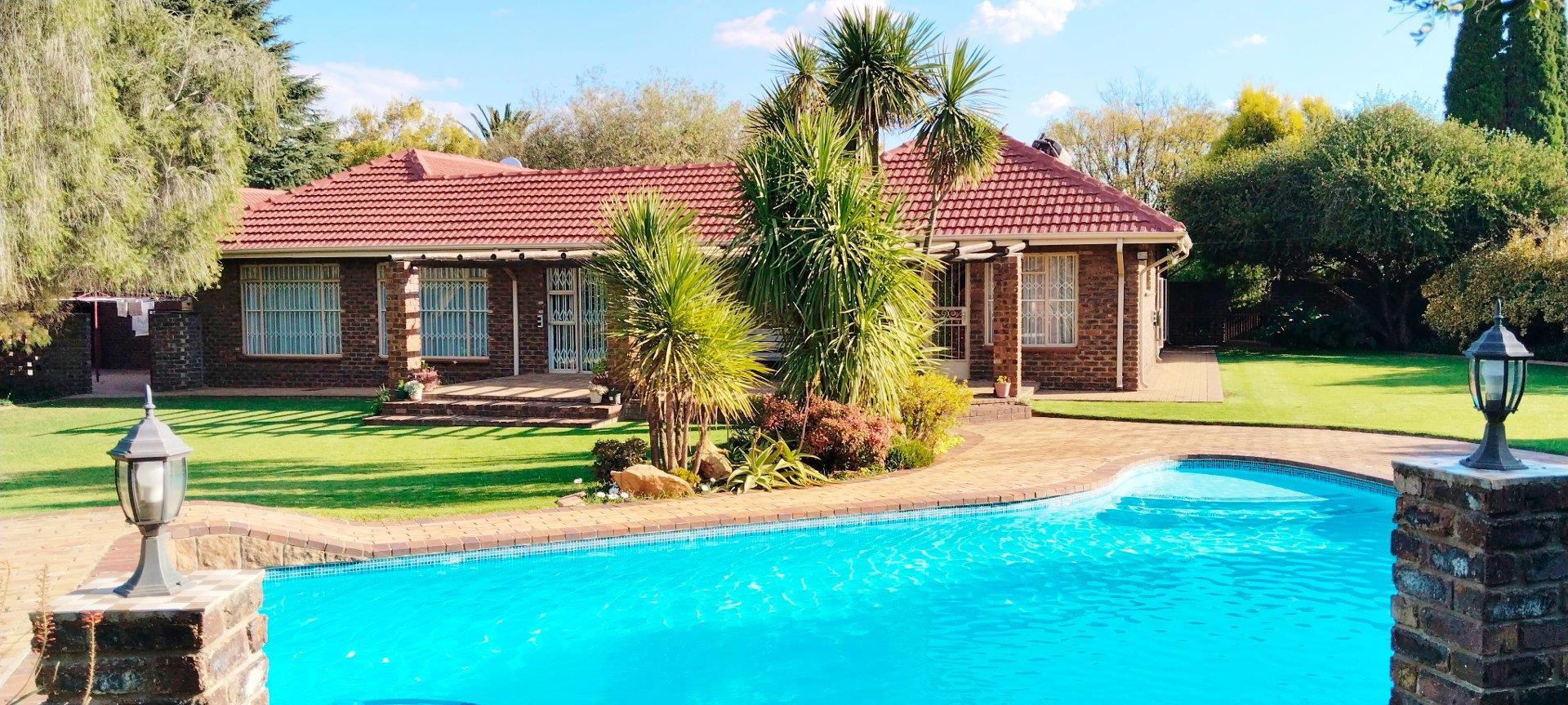 4 Bedroom House for sale in Sharon Park P24114409296