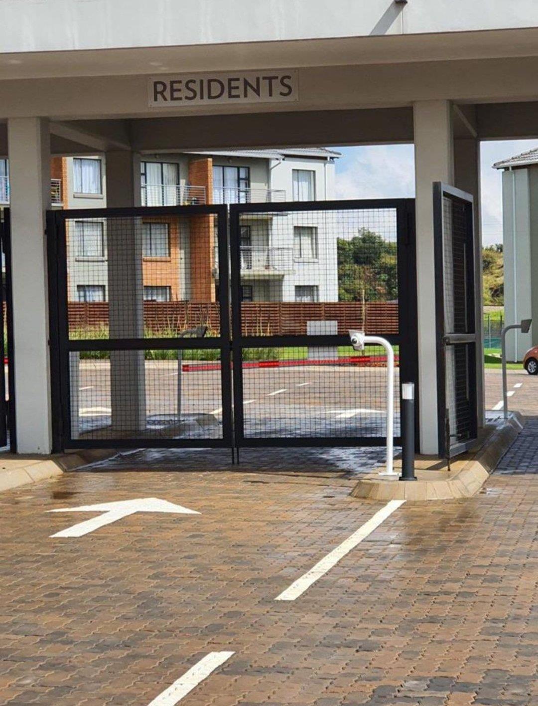 4 Bedroom Apartment / flat to rent in Esther Park P24114411498