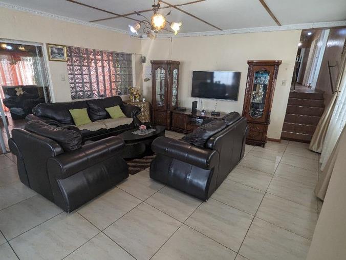 5 Bedroom House to Rent in Avis