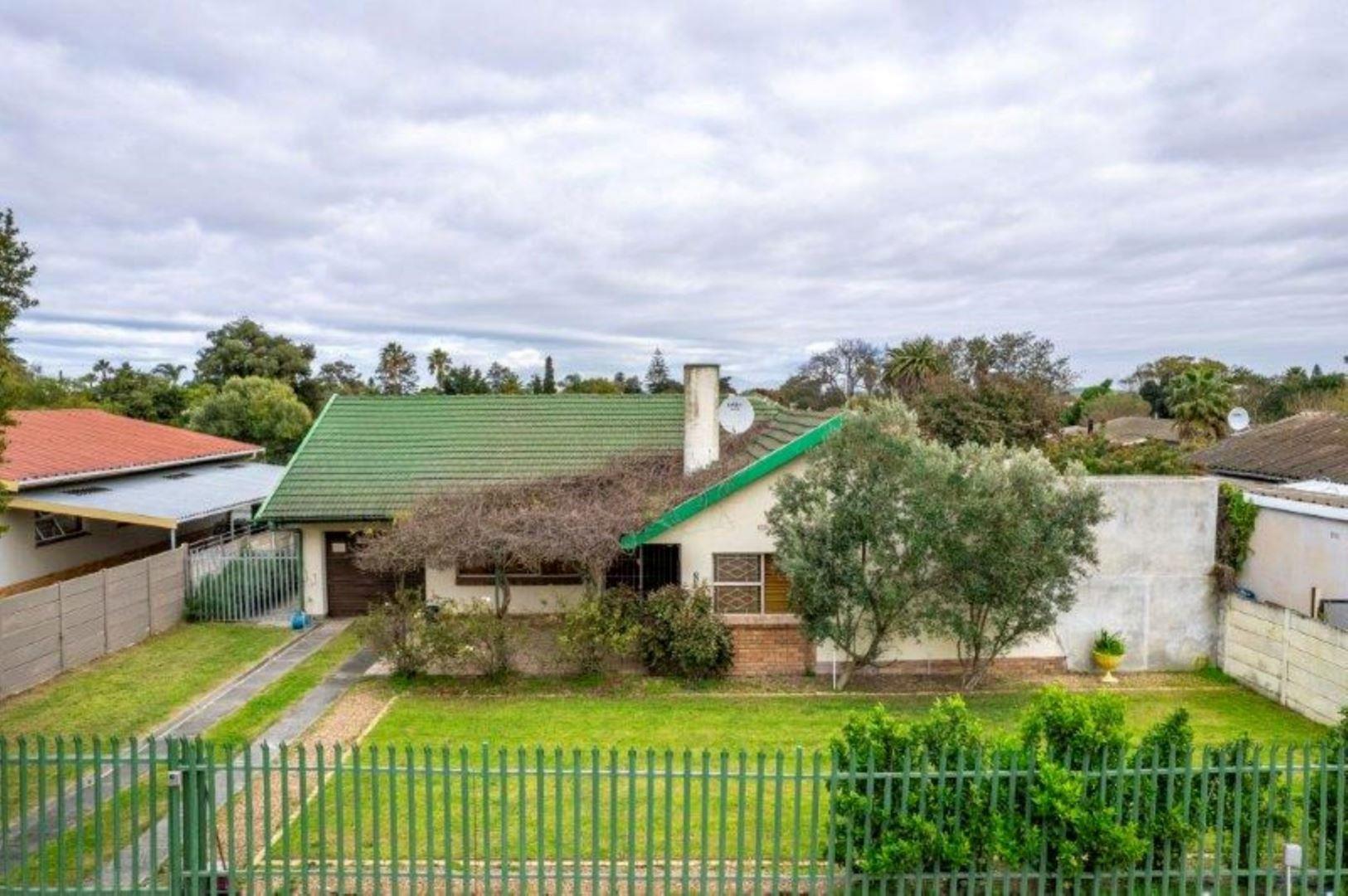 3 Bedroom House for sale in Silver Oaks P24114413246