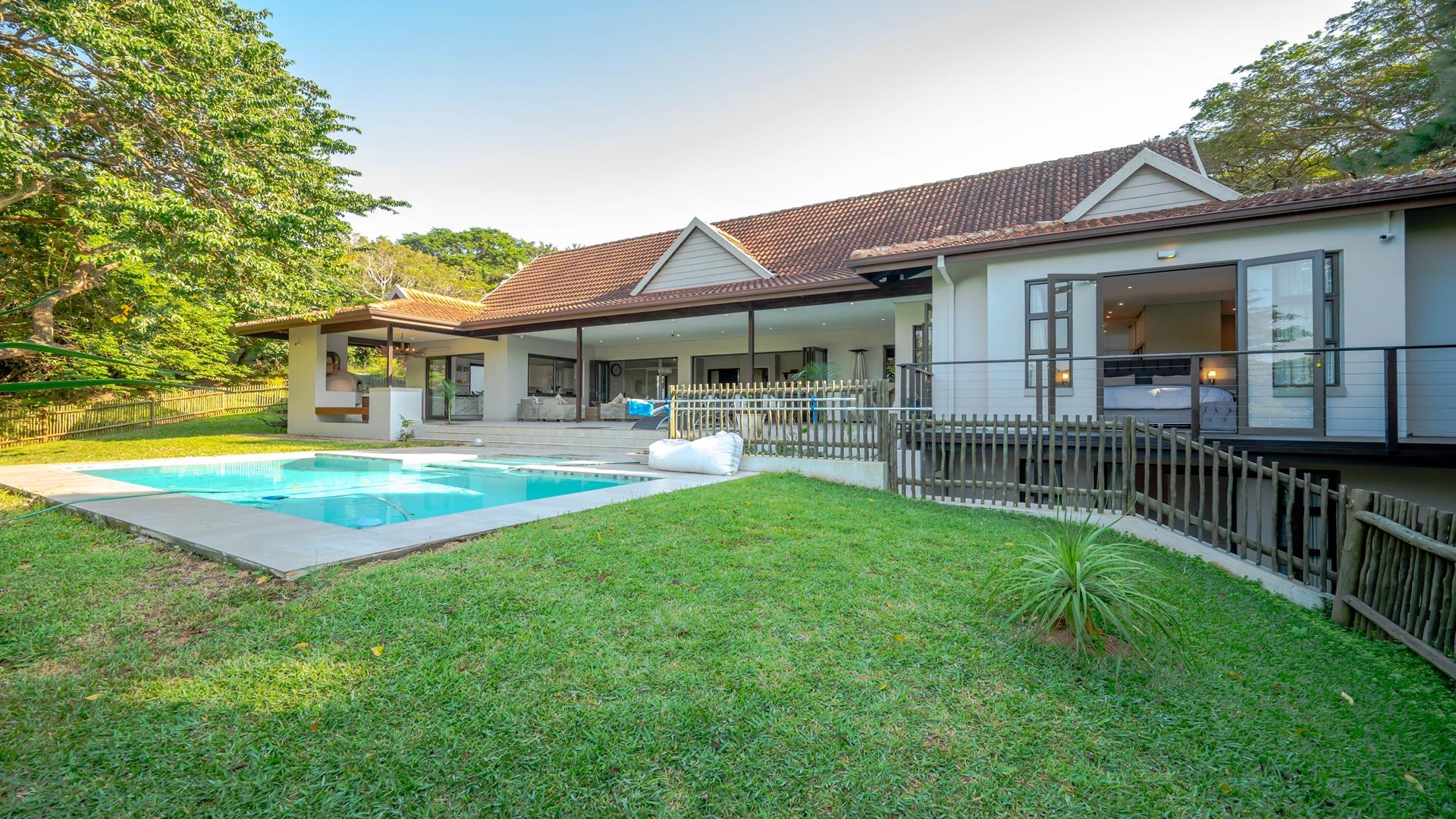 5 Bedroom House for sale in Hilltop Private Estate P24114413387