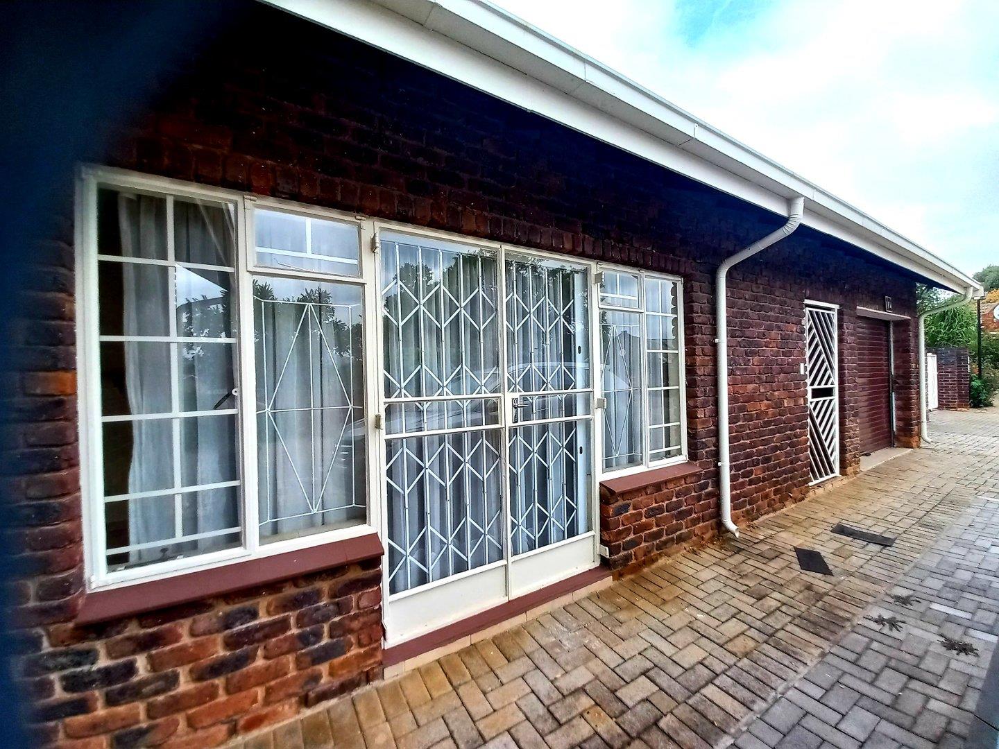 2 Bedroom House for sale in Protea Park Sold A12 Retirement Village, Koorsboom Avenue