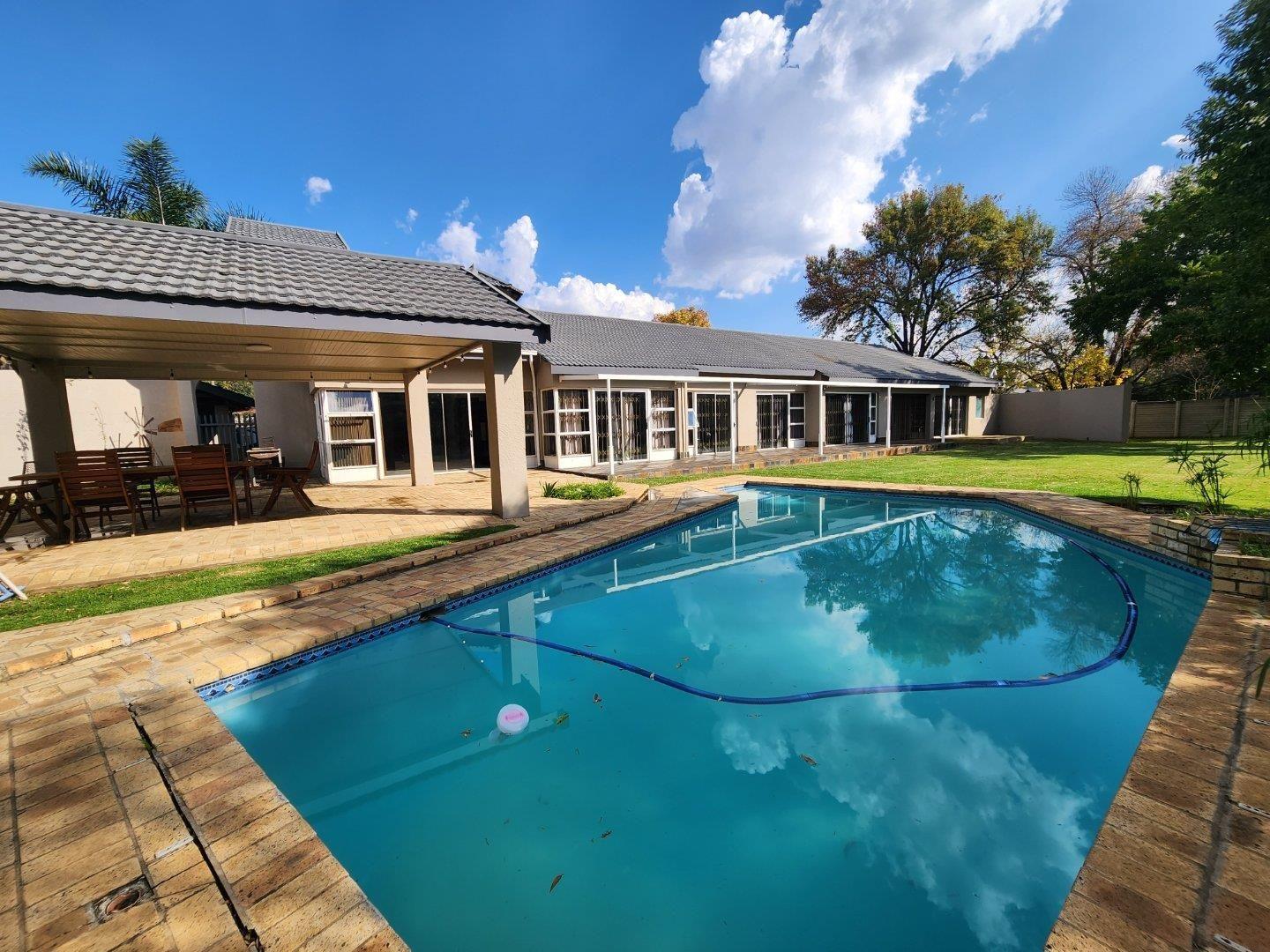 5 Bedroom House for sale in Three Rivers Proper P24112623075