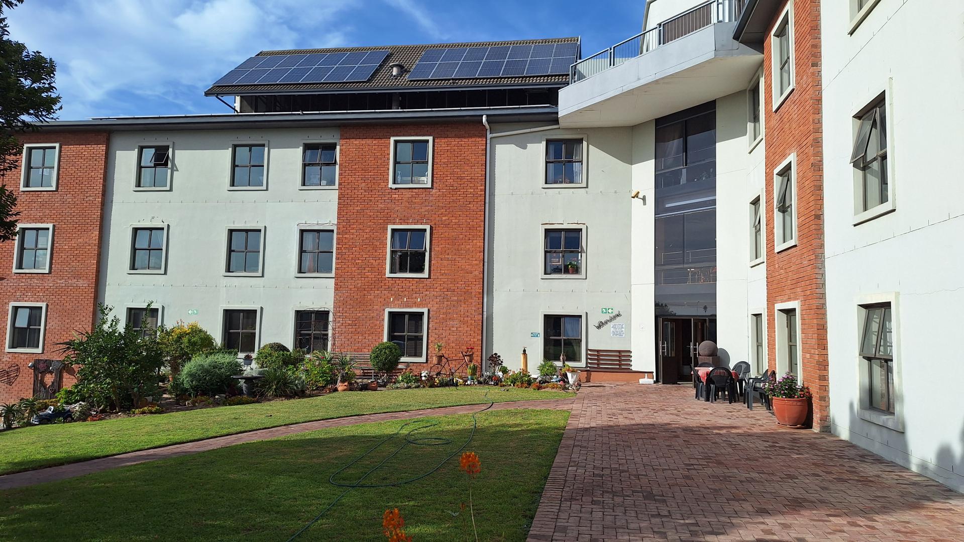 1 Bedroom Apartment / flat for sale in Oakglen 3 De Oewer P24114414091