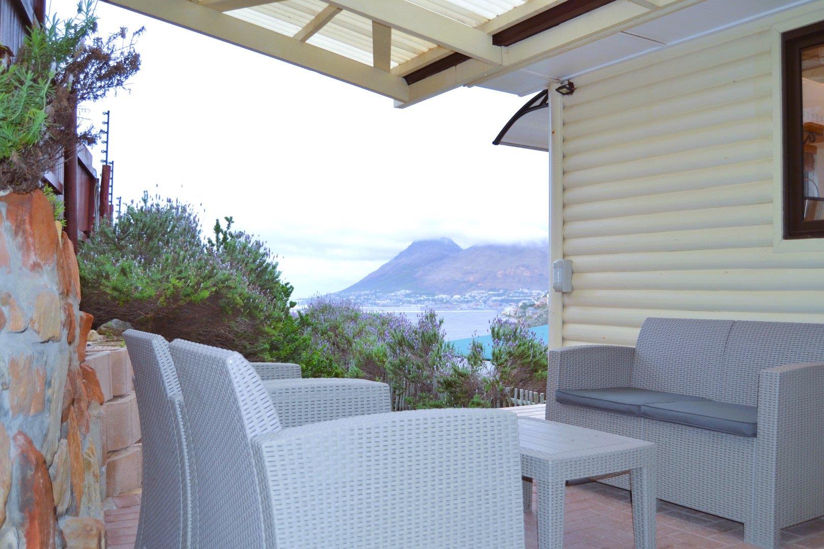Apartments / flats to rent in Simons Town Simons Town Property