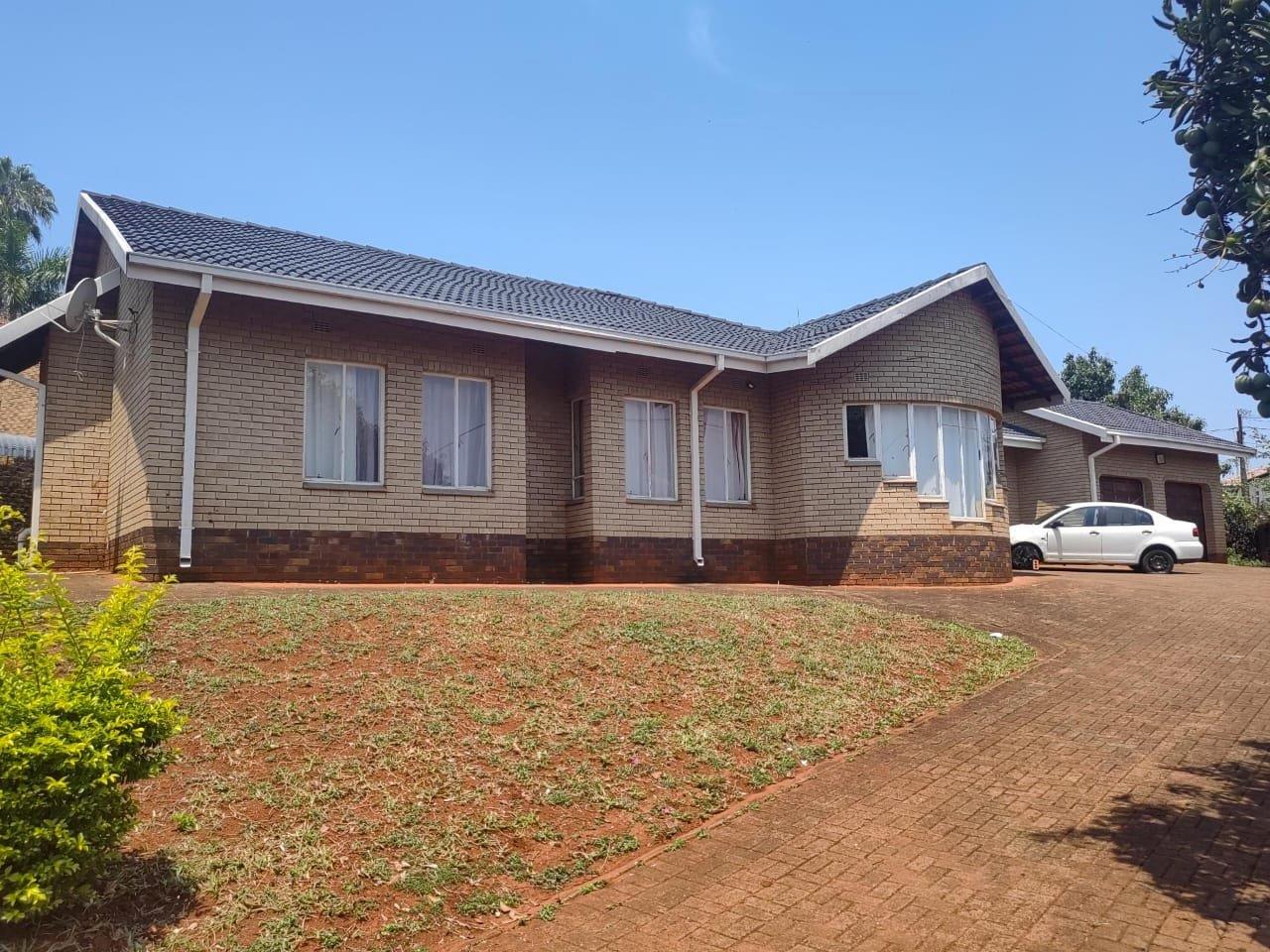 4 Bedroom House for sale in Thohoyandou P24114415445