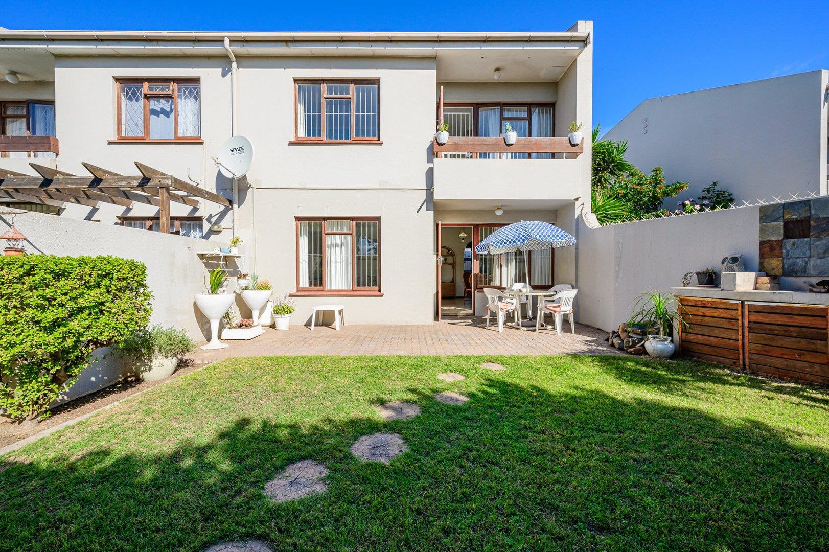 Bluewater Bay, Port Elizabeth Property Property and houses for sale
