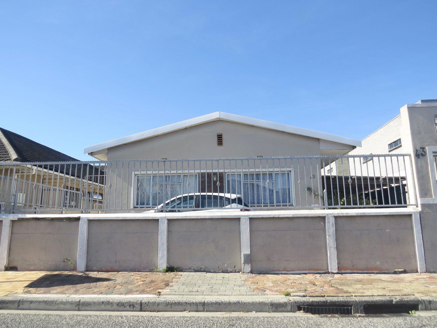 Surrey Estate Property Apartments / flats to rent in Surrey Estate