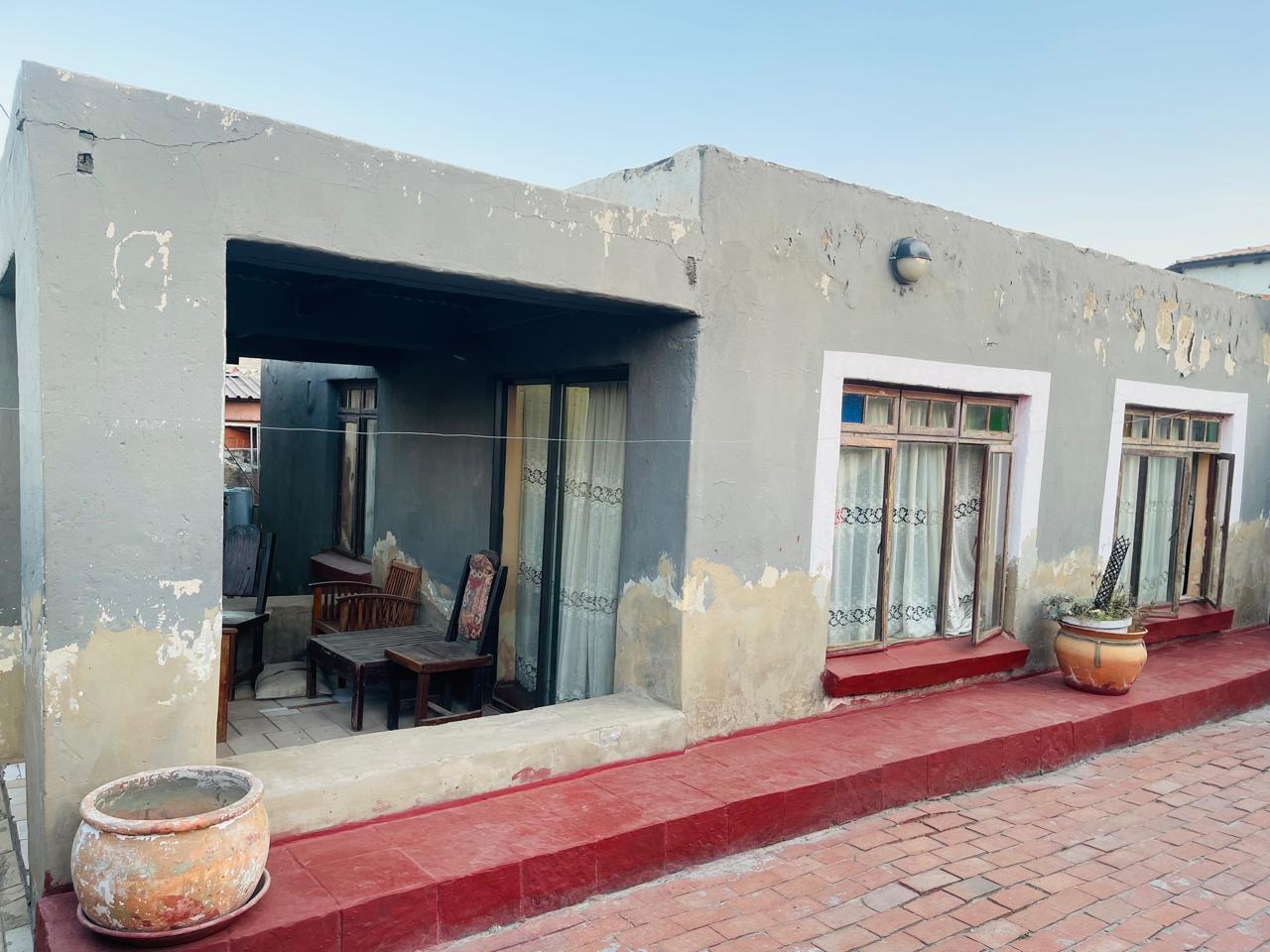 2 Bedroom House for sale in Diepsloot P24114417258