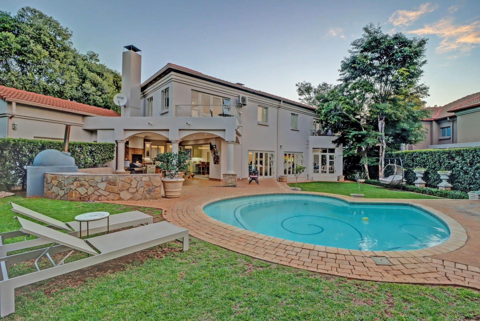 4 Bedroom House for sale in Boardwalk Manor Boardwalk Manor Estate