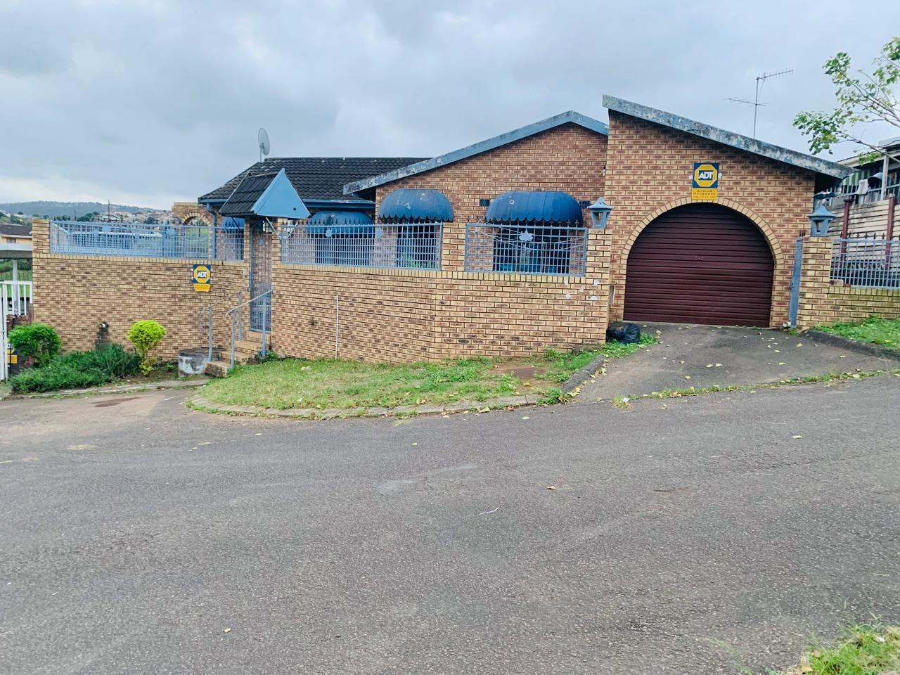 3 Bedroom House for sale in Newlands West P24114418494