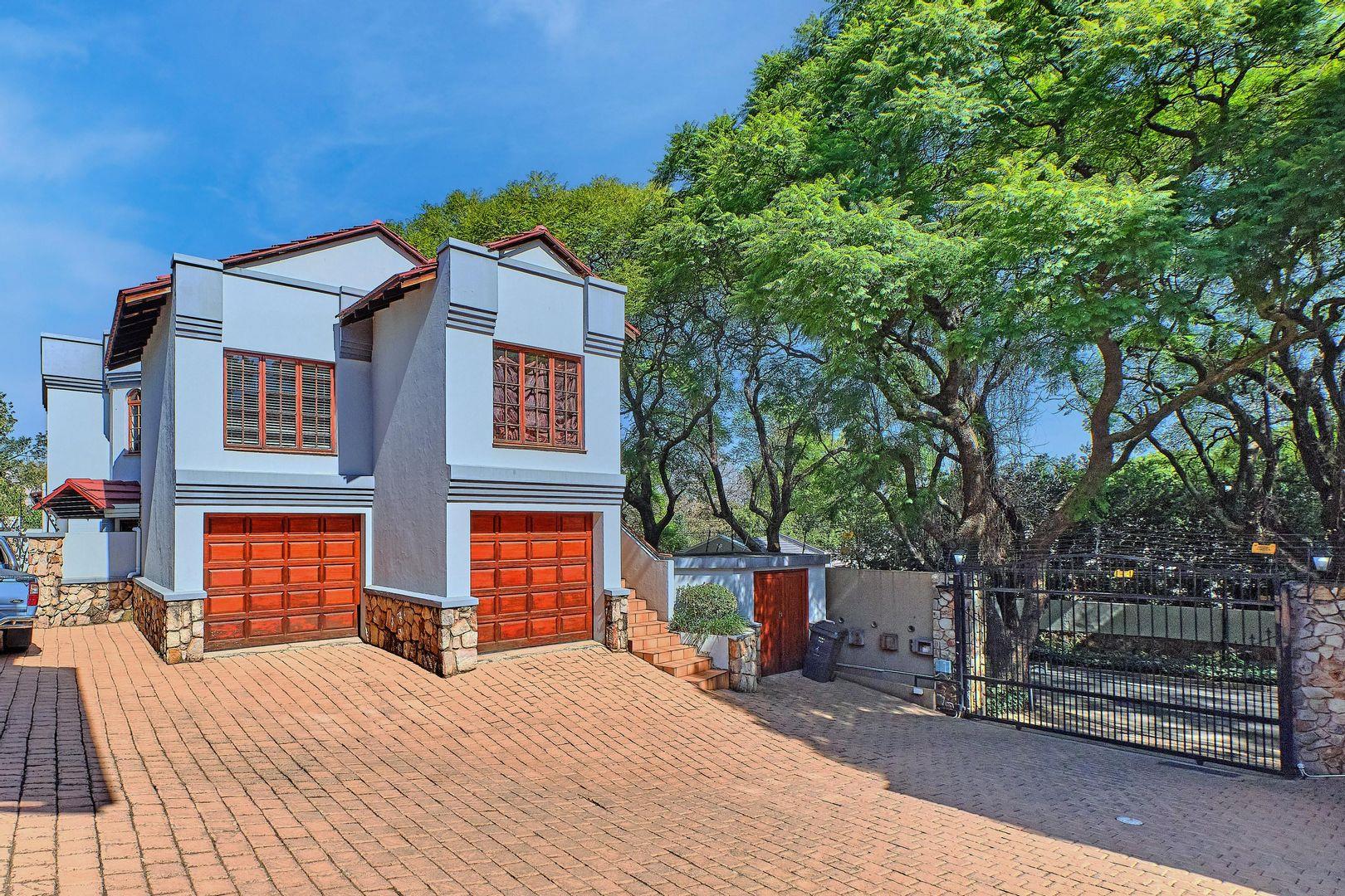 Parktown, Johannesburg Property Townhouses to rent in Parktown