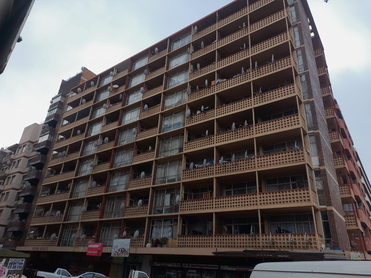 1 Bedroom Apartment / flat for sale in Joubert Park P24114418731