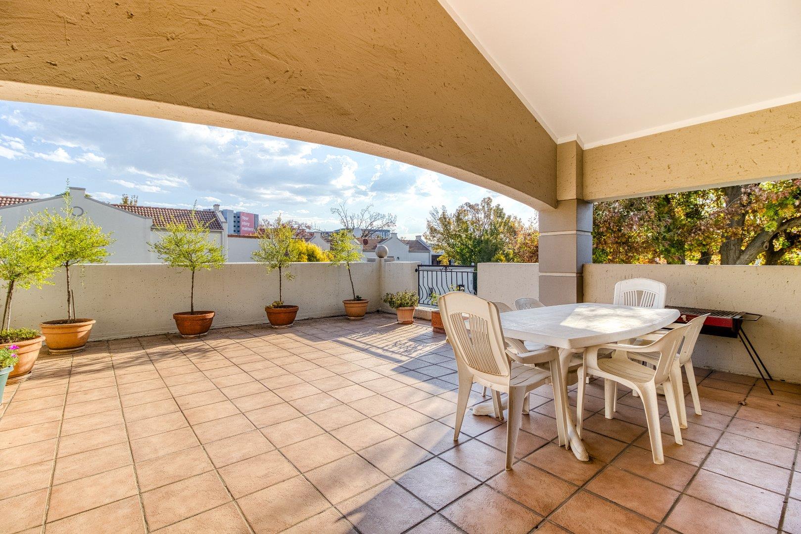 2 Bedroom Apartment / flat for sale in Waverley P24114418898