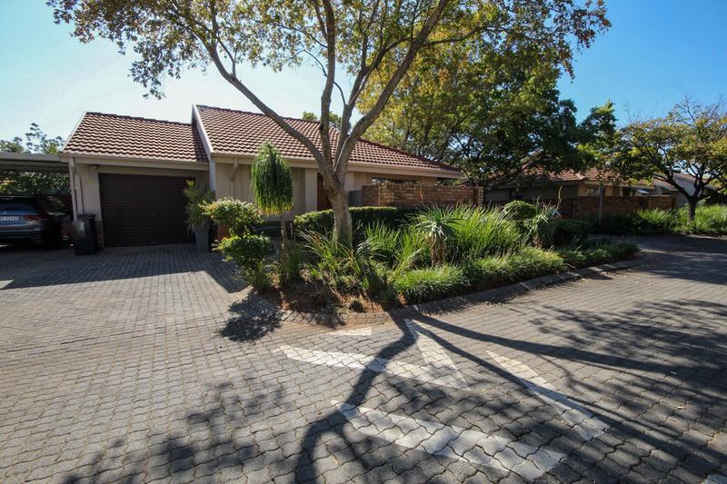 2 Bedroom Townhouse for sale in Amberfield 3365 Amberview, Amberfield