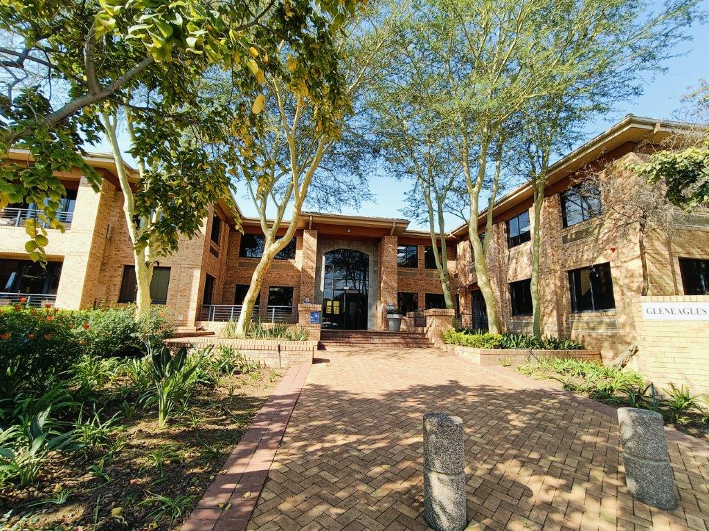 Commercial property to rent in Bryanston 52 Grosvenor Road P24