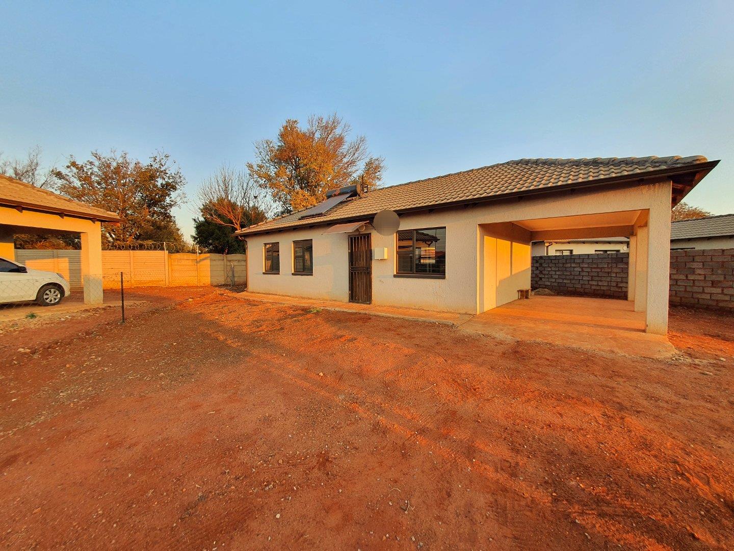 Dawn Park Property Houses to rent in Dawn Park