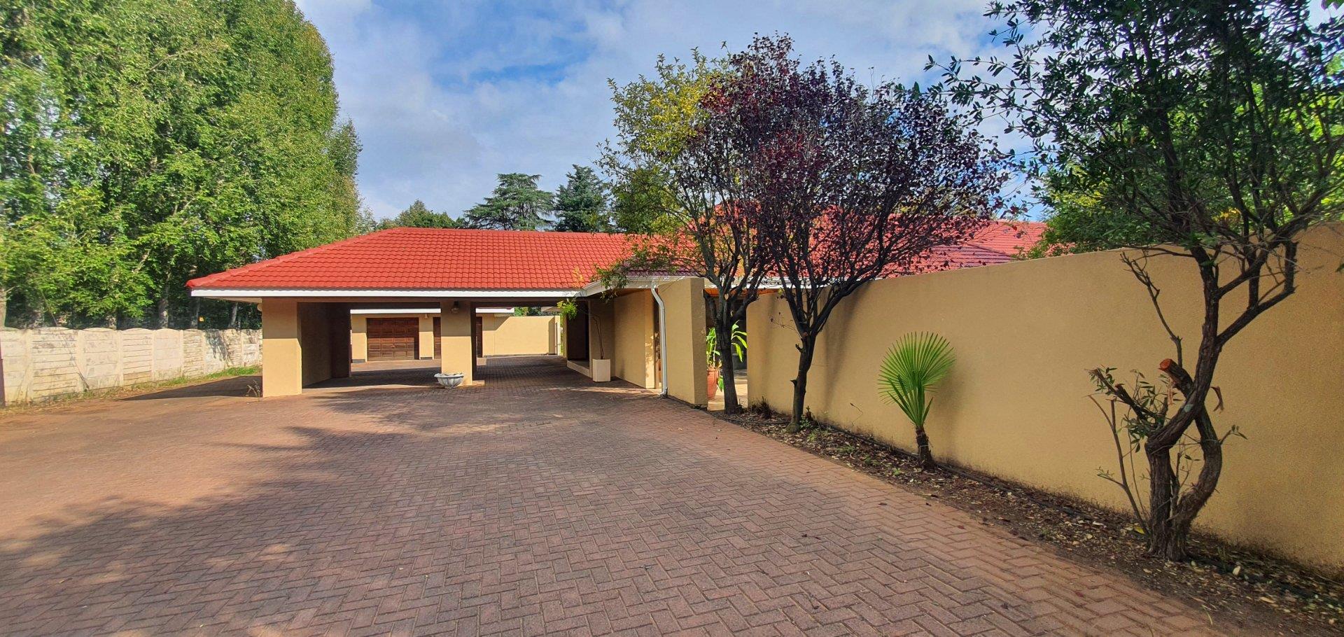 4 Bedroom House for sale in Three Rivers Proper P24114420276