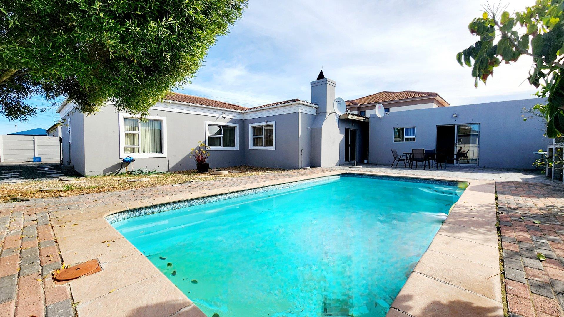 Rouxville, Kuils River Property Property and houses for sale in