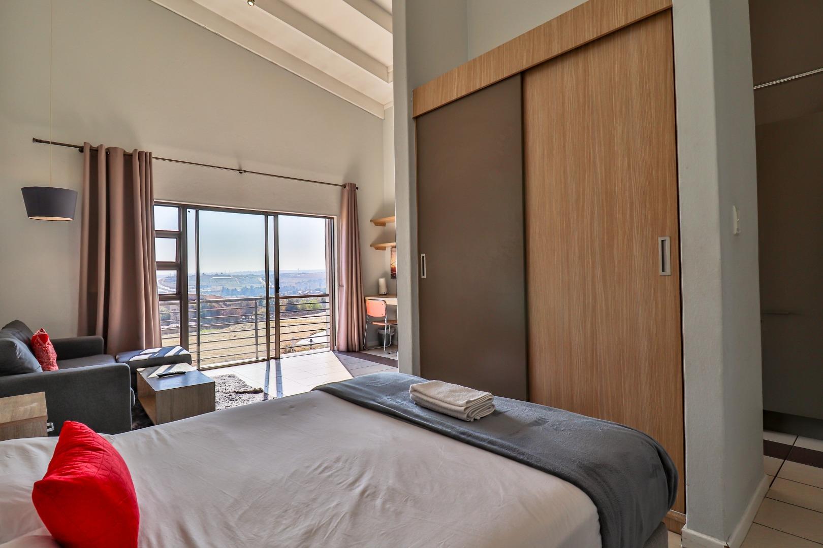 1 Bedroom Apartment / flat for sale in Dainfern 390 The Paddocks